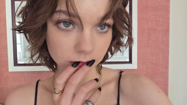 Emma Myers