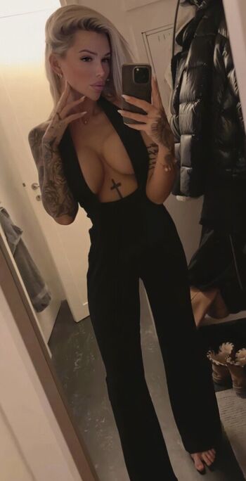 Emma Sandell / sandellemma