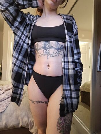 emmahircine