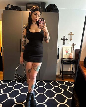 Emmaloubeedie Leaked Nude OnlyFans (Photo 17)