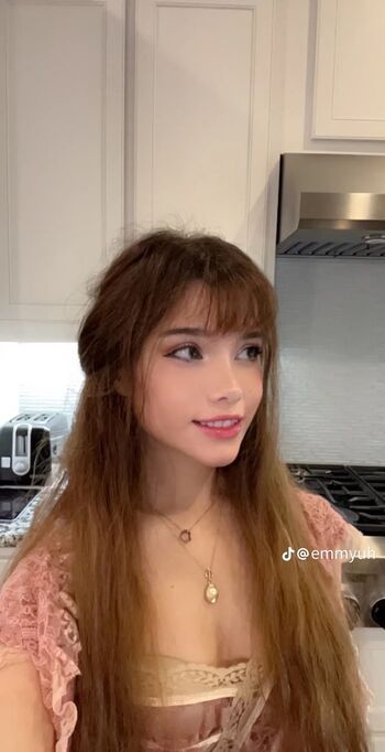 emmyuh Leaked Nude OnlyFans (Photo 1)