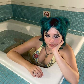 emoemz Leaked Nude OnlyFans (Photo 21)