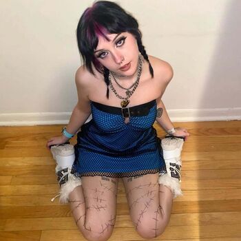 emoemz Leaked Nude OnlyFans (Photo 30)