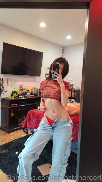 Emostonergorl