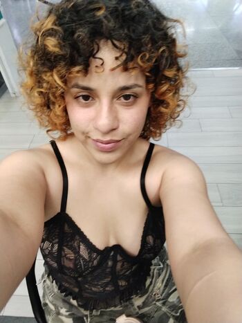 Emylia Smith Leaked Nude OnlyFans (Photo 11)