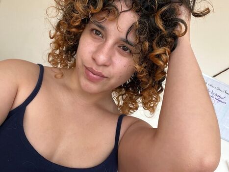 Emylia Smith Leaked Nude OnlyFans (Photo 17)