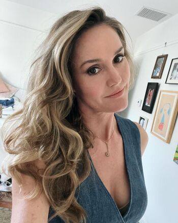 Erinn Hayes