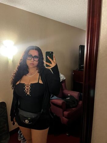 Estee Parede Leaked Nude OnlyFans (Photo 2)