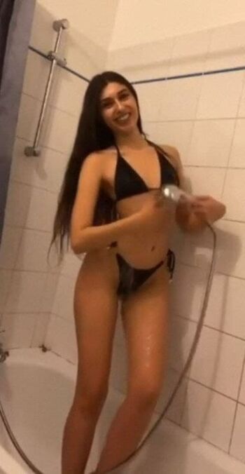 Estelle Redpill Leaked Nude OnlyFans (Photo 3)