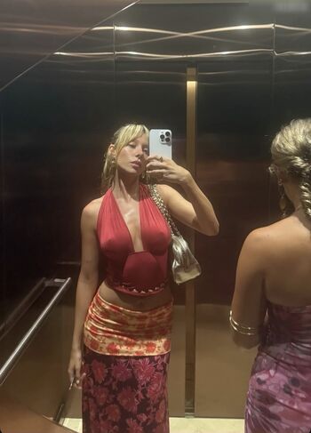 Ester Expósito Leaked Nude OnlyFans (Photo 119)