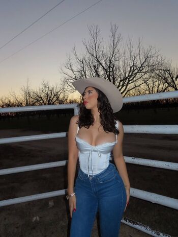 Estrella Stefanie Martinez Leaked Nude OnlyFans (Photo 4)