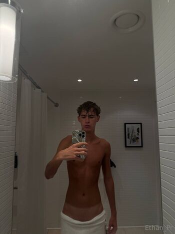 ethan_pr Leaked Nude OnlyFans (Photo 2)