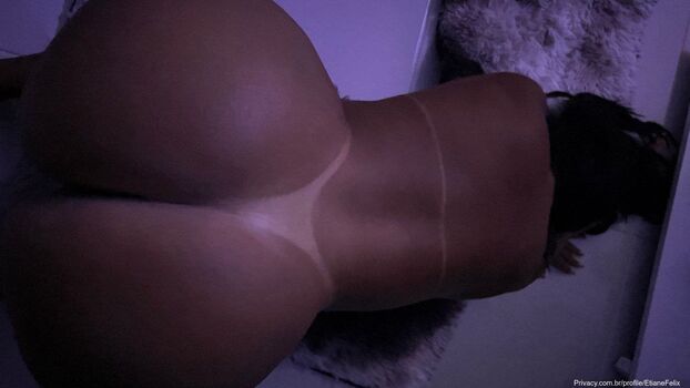 Etiane Felix Leaked Nude OnlyFans (Photo 2)