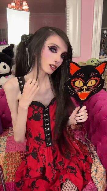 Eugenia Cooney Leaked Nude OnlyFans (Photo 52)