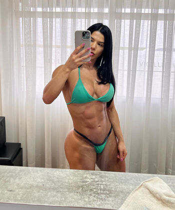 Eva Andressa