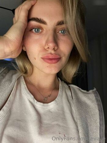 eva_e Leaked Nude OnlyFans (Photo 31)
