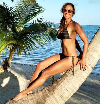 Eva LaRue Leaked Nude OnlyFans (Photo 37)