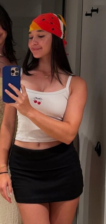 Eva Lys Leaked Nude OnlyFans (Photo 6)