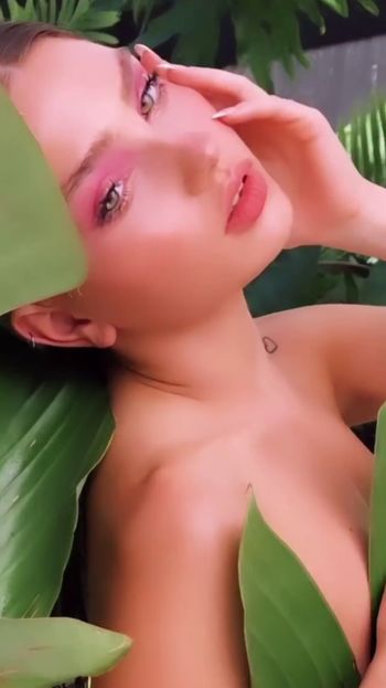 Eva Shakun Leaked Nude OnlyFans (Photo 18)