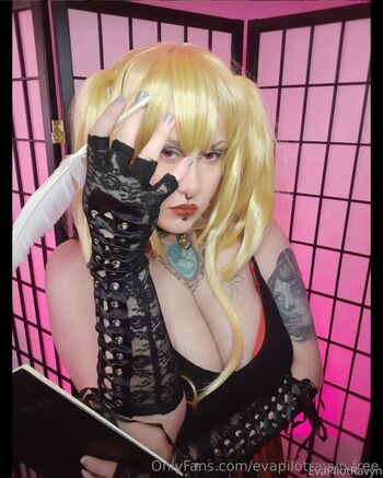 evapilotravyn.free Leaked Nude OnlyFans (Photo 19)