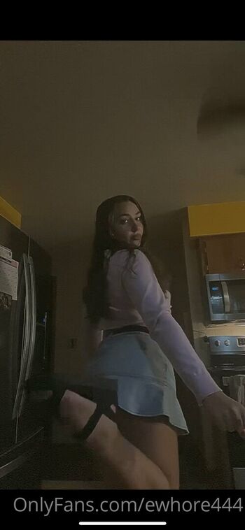 ewhore444 Leaked Nude OnlyFans (Photo 11)