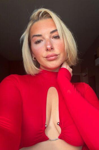 Ezgi Ergenc Leaked Nude OnlyFans (Photo 3)