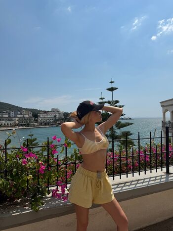 Ezgi Kasapcopur Leaked Nude OnlyFans (Photo 2)