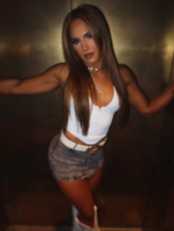 Fallon Henley (WWE)