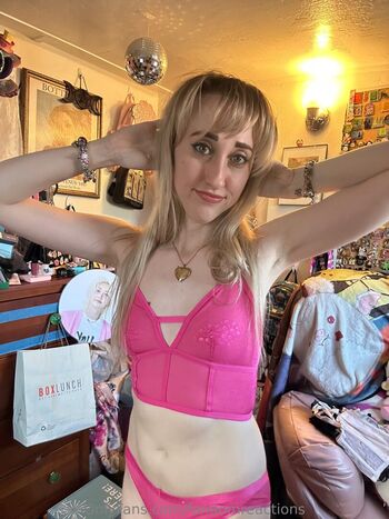 FandomReactions Leaked Nude OnlyFans (Photo 313)