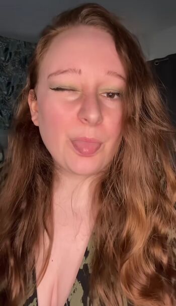 Fannyjhsz Leaked Nude OnlyFans (Photo 3)