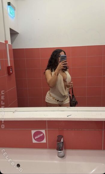 Fatemabln Leaked Nude OnlyFans (Photo 1)