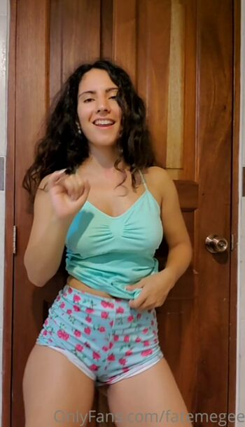 fatemegee Leaked Nude OnlyFans (Photo 3)