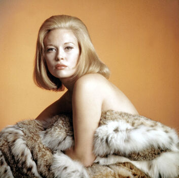 Faye Dunaway