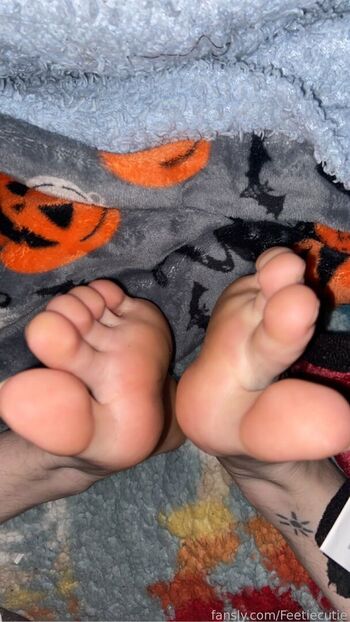 Feetiecutie Leaked Nude OnlyFans (Photo 19)