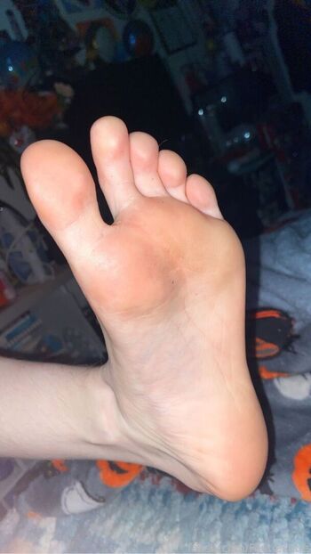 Feetiecutie Leaked Nude OnlyFans (Photo 24)