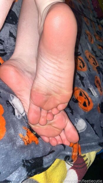 Feetiecutie