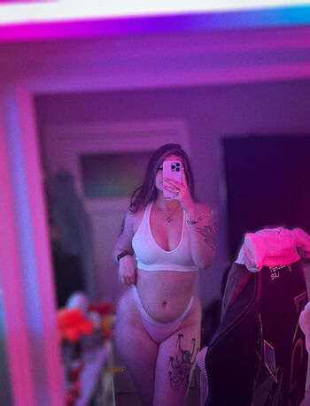 Fenelia Leaked Nude OnlyFans (Photo 24)