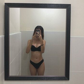 Fernanda Dutra Leaked Nude OnlyFans (Photo 11)