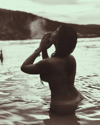 Fernanda Havana Leaked Nude OnlyFans (Photo 21)