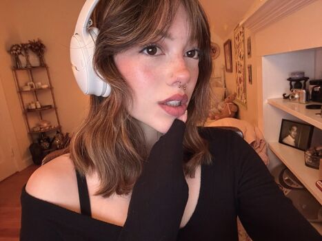 finseaa Leaked Nude OnlyFans (Photo 9)