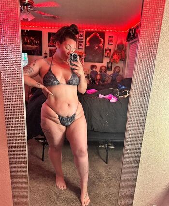 Flaunityoirway_444 Leaked Nude OnlyFans (Photo 9)