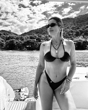 Flávia Alessandra