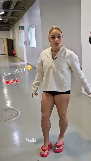 Flávia Saraiva