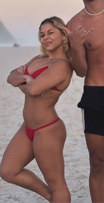 Flávia Saraiva