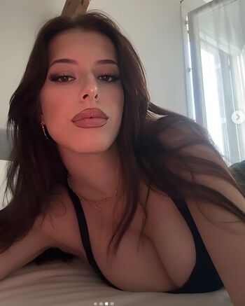 flavie.chl Leaked Nude OnlyFans (Photo 24)