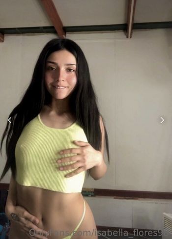 Flores_Isabella98 Leaked Nude OnlyFans (Photo 20)