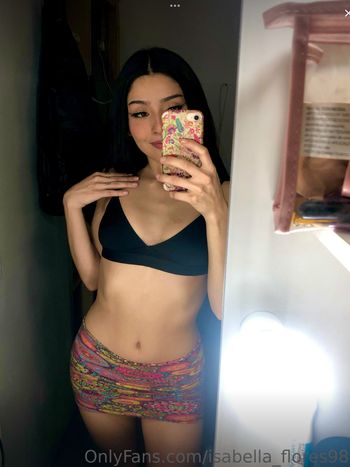 Flores_Isabella98 Leaked Nude OnlyFans (Photo 24)