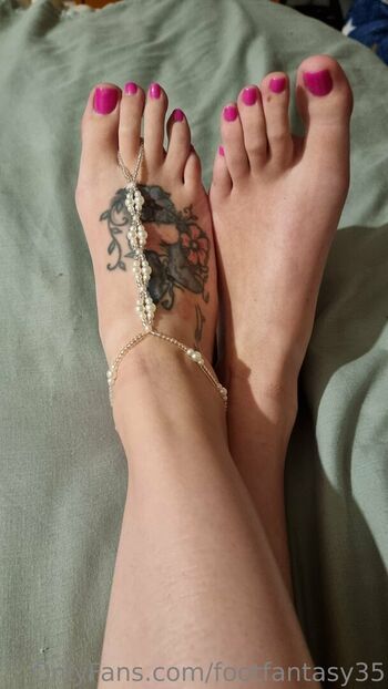 footfantasy35 Leaked Nude OnlyFans (Photo 13)