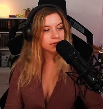 FormulaLena Leaked Nude OnlyFans (Photo 6)
