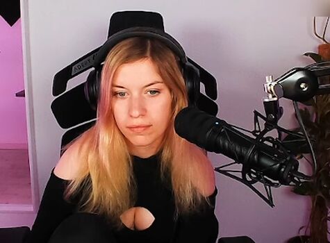 FormulaLena Leaked Nude OnlyFans (Photo 45)